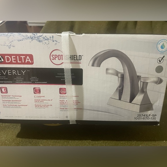 Delta EVERLY 25741LF-SP 2-Handle Bathroom Faucet SpotShield Brushed Nickel NEW - Picture 2 of 11